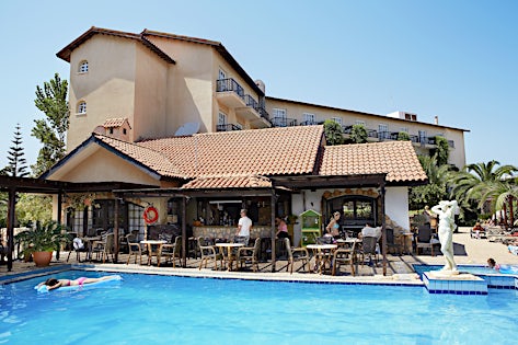 Anais Bay Hotel & Louma Apartments
